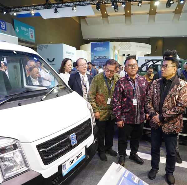 Pameran otomotif PEVS 2025