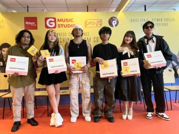Richeese Factory saat meluncurkan Combo Music Album ‘Honey’ Sweet Compilation