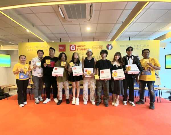 Richeese Factory saat meluncurkan Combo Music Album ‘Honey’ Sweet Compilation