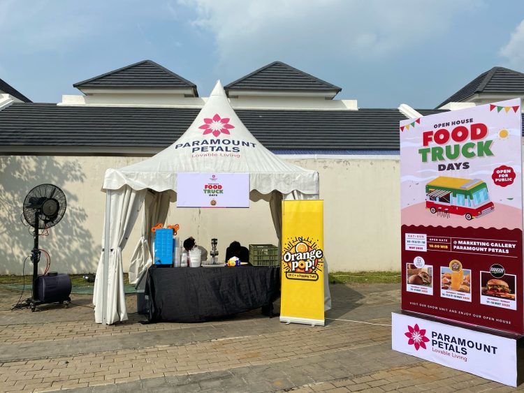 Paramount Petals menggelar acara Foodtruck Days.