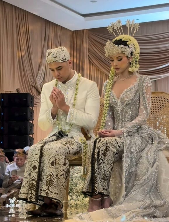 Prosesi pernikahan Al Ghazali dan Alyssa Daguise di Hotel The St Regis, Jakarta Selatan, Senin (16/6/2025).