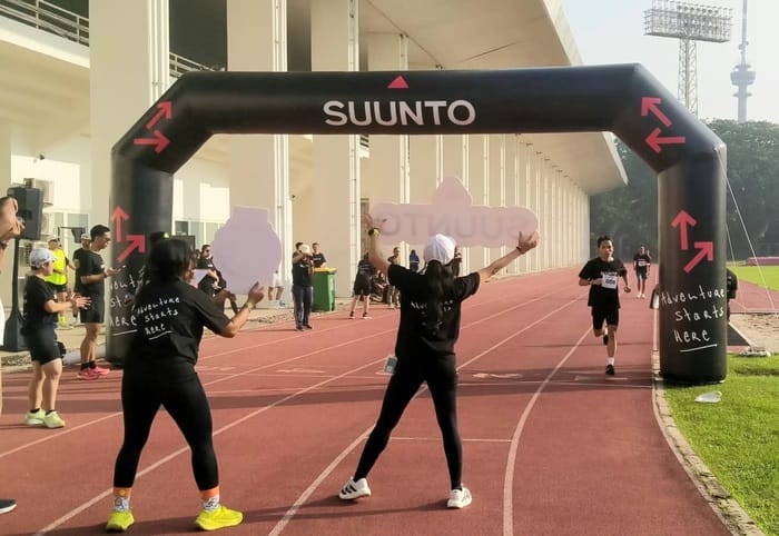 Peluncuran Suunto Run, jam tangan olahraga khusus pelari, di Stadion Madya, Gelora Bung Karno, Senayan, Jakarta, Minggu (22/6/2025).