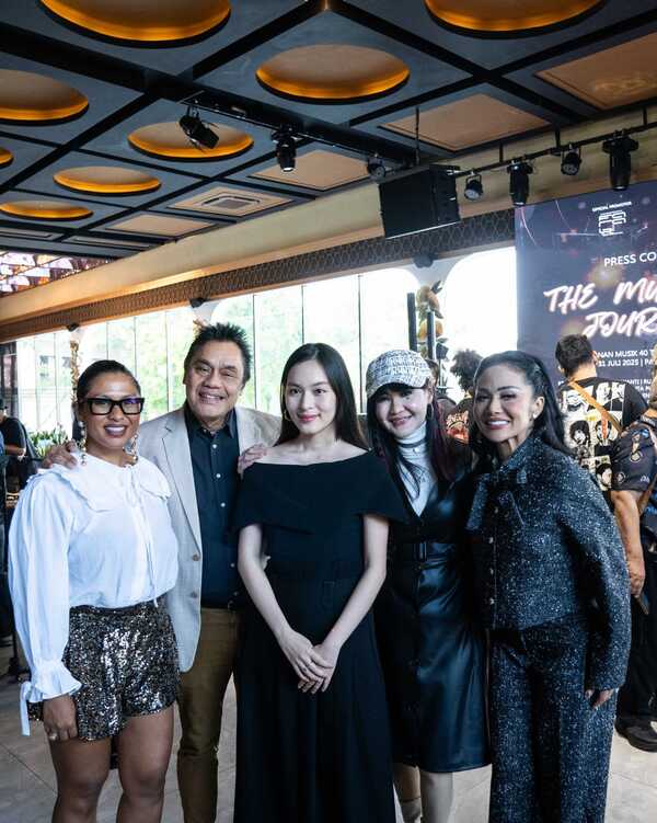 Jumpa pers kedua persiapan konser perayaan 4 dekade bermusik Dwiki Dharmawan bertajuk Konser The Musical Journey Of di Parle Senayan Park, Senayan, Jakarta, Kamis (31/7/2025).
