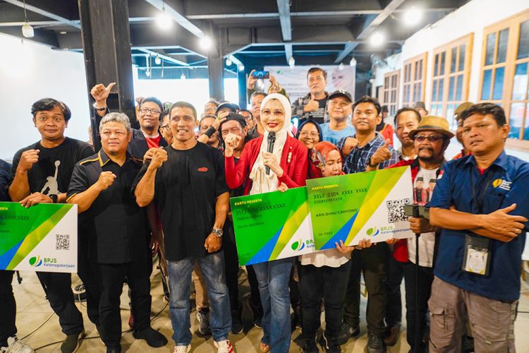 Arzeti Bilbina di acara sosialisasi program jaminan sosial ketenagakerjaan bagi wartawan di Jakarta, Senin (18/8/2025). (Foto - Ihsan)
