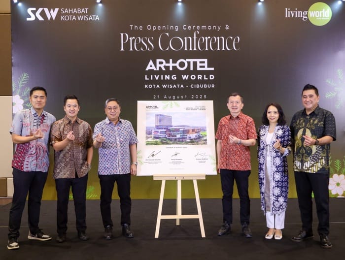 Peresmian Artotel Living World Kota Wisata – Cibubur, kolaborasi Kawan Lama Group, Sinar Mas Land, dan Artotel Group, Kamis (21/8/2025). (Foto - Artotel)