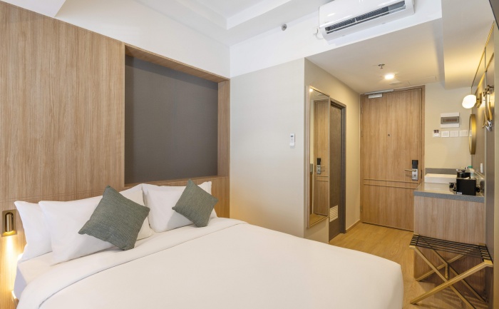 Salah satu tipe kamar yang bisa dirasakan kenyamanan yang ada di Golden Tulip Essentials PIK2