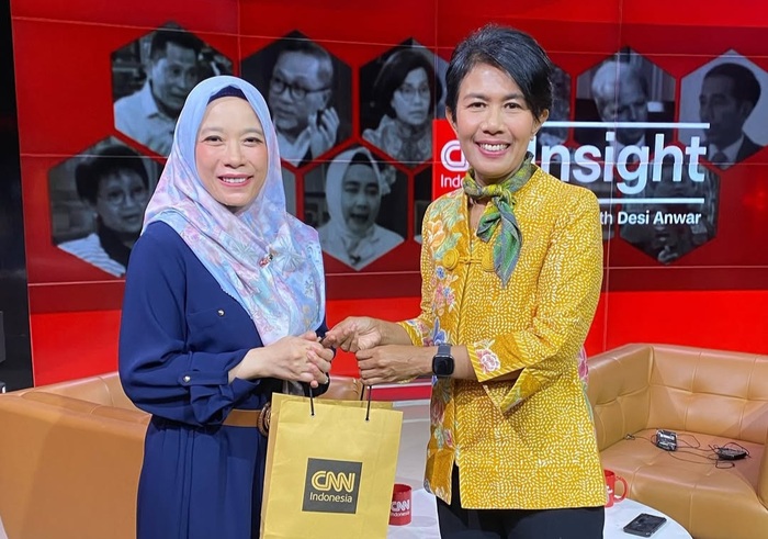Dr. Purwati, dr., Sp.PD, KPTI, FINASIM di program acara Insight with Desi Anwar CNN Indonesia. (@dr.purwati)