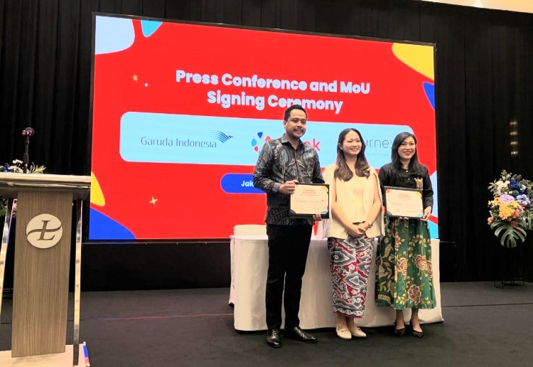 Klook, menjalin kerja sama Garuda Indonesia dan InJourney untuk mendukung percepatan digitalisasi sektor pariwisata di berbagai destinasi unggulan Indonesia, (Foto - Dok. Klook)