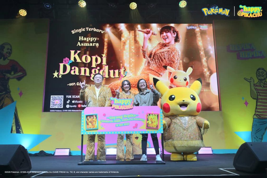 Happy Asmara dan Pikachu meluncurkan lagu Kopi Dangdut yang pernah dipopulerkan penyanyi Fahmi Shabab di MGP Space SCBD, Jakarta Selatan, Senin, (19/5/2026). (@happy_asmara77)