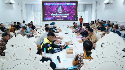 Rapat kesiapan Grebeg Suro 2026 di Ruang Rapat Bantarangin Ponorogo, Jumat (30/5/2026). (Foto - Kominfo Pemkab Ponorogo)