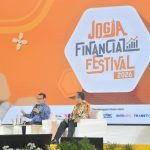 Wamenkomdigi Nezar Patria saat menjadi narasumber dalam event Jogja Financial Festival di Jogja Expo Center (JEC), Kabupaten Bantul, Provinsi DI Yogyakarta. (Foto -Komdigi).