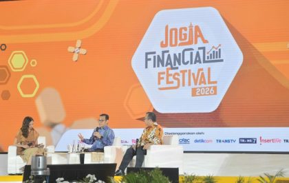 Wamenkomdigi Nezar Patria saat menjadi narasumber dalam event Jogja Financial Festival di Jogja Expo Center (JEC), Kabupaten Bantul, Provinsi DI Yogyakarta. (Foto -Komdigi).