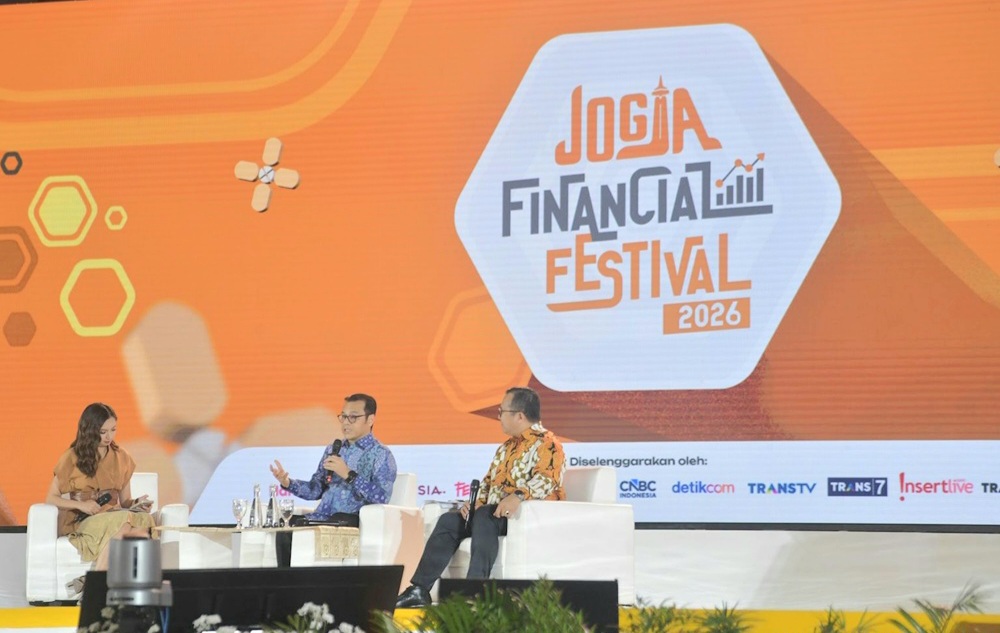 Wamenkomdigi Nezar Patria saat menjadi narasumber dalam event Jogja Financial Festival di Jogja Expo Center (JEC), Kabupaten Bantul, Provinsi DI Yogyakarta. (Foto -Komdigi).