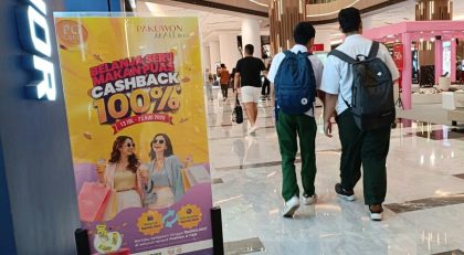 Pakuwon Mall Bekasi menghadirkan program promo bertajuk "Belanja Seru, Makan Puas, Cashback 100%". (Foto - Muller)