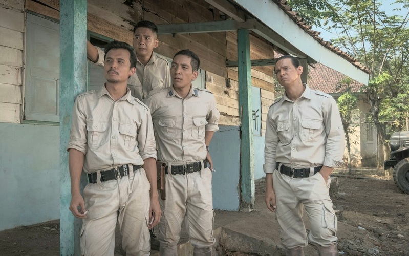 Adegan film Djamin Setia, garapan sutradara Rako Prijanton, akan tayang di bioskop mulai 1 Oktober 2026. (Foto - Erjege Pictures)