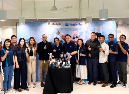 FamilyMart menjalin kerja sama dengan waralaba Anime Jujutsu Kaisen untuk membidik pasar komunitas anime di Indonesia. (Foto - Family Mart)