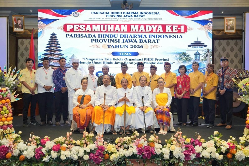 Kegiatan Pesamuhan Madya Ke-1 Tahun 2026 yang digelar Parisada Hindu Dharma Indonesia (PHDI) Provinsi Jawa Barat di Hotel Artotel Suite Aquila, Pasteur, Bandung, Sabtu (3/10/2026). (Foto - Istimewa)