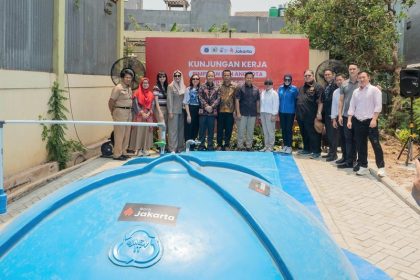 Pansus CSR DPRD DKI saat meninjau fasilitas pengolahan sampah organik berbasis biodigester komunal Bank Jakarta, yang mampu mengubah sampah menjadi energi biogas di Rusunawa Rorotan, Cilincing, Jakarta Utara, Senin (5/10/2026). (Foto - Bank Jakarta)