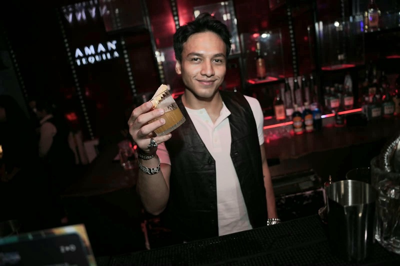 Jefri Nichol, Brand Ambassador ESSE, saat memeriahkan POP 10th Anniversary, di ZOO, SCBD, Jakarta, Jumat (9/10/2026) lalu. (Foto - KT&G Indonesia)