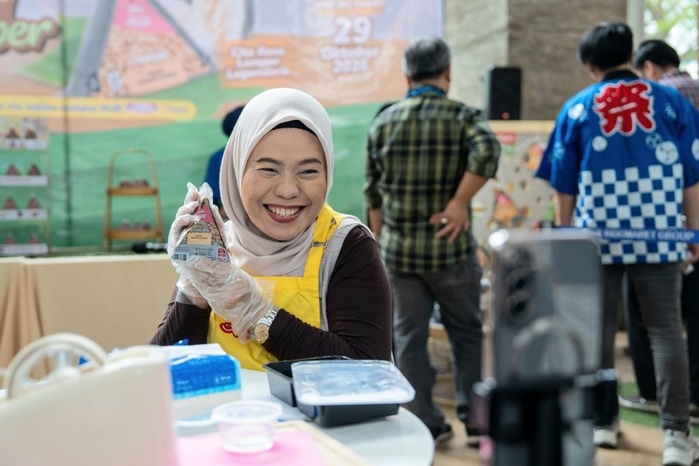 Peluncuran Onigiri Lemper Ayam Suwir Gurih dari Yummy Choice Indomaret di Jakarta, Kamis (29/10/2026). (Foto: Indomaret)
